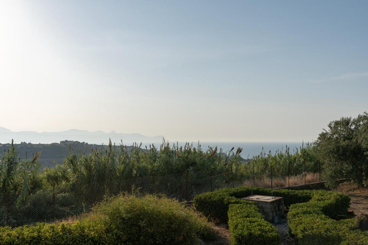 Casa Vacanze Calatijuncu Partinico Exterior foto